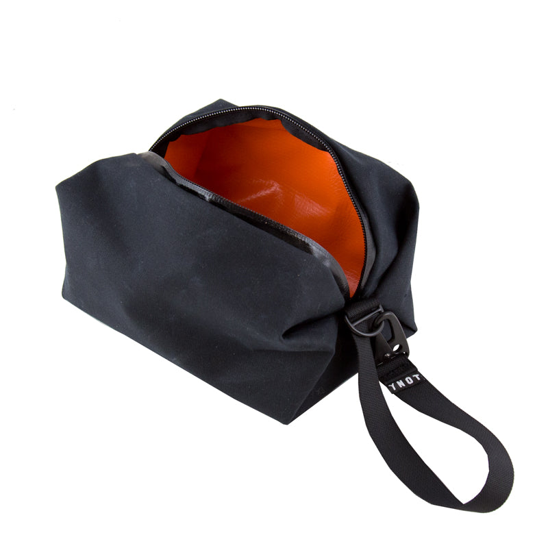 Dopp kit toiletry bag